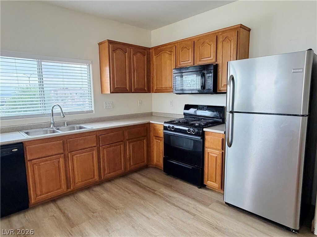 Photo - 8688 Mesquite Hills St