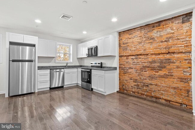 Photo - 819 11th Ave Unit C