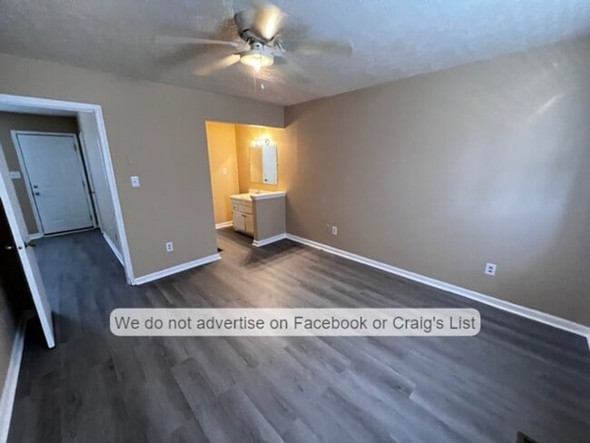 Photo - Applecross Avenue 6434 Unit C