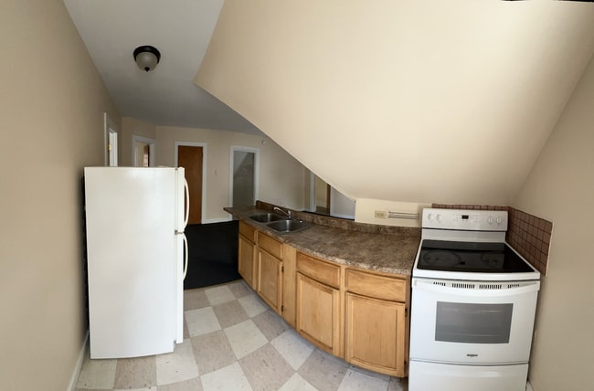 Photo - 30 Loomis St Unit 4