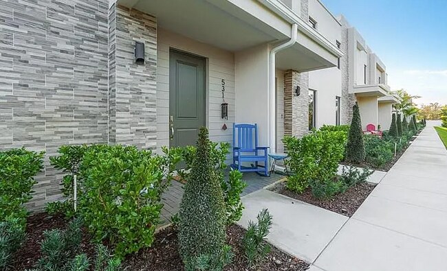 Photo - 531 NW 17th St