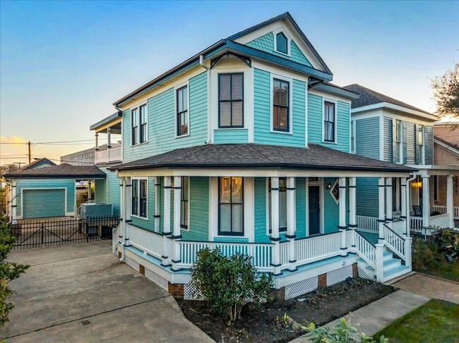 Photo - 2207 Bernardo De Galvez Ave
