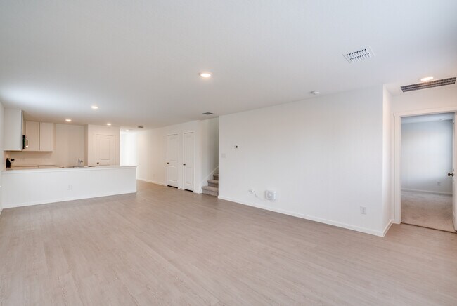 Photo - 3335 Gingham Pt