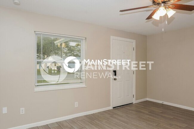 Photo - 1137 Swan St