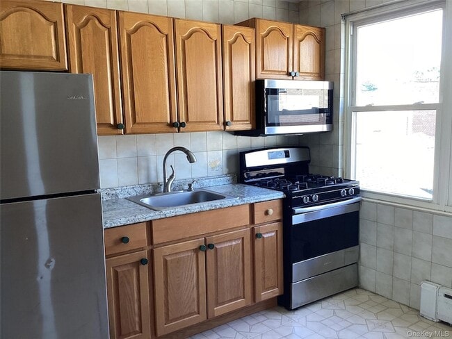 61-24 169th St