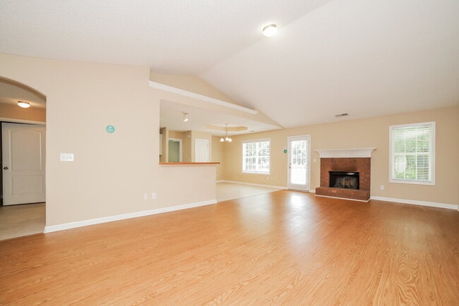820 Brandon Dr