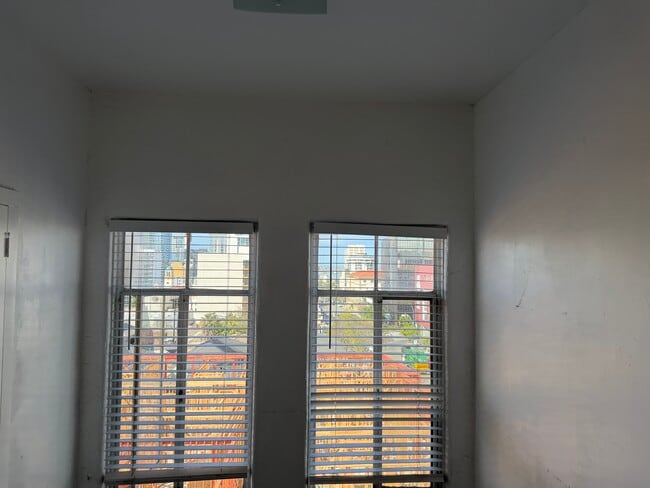 Photo - 1562 Seventh Ave Unidad 307