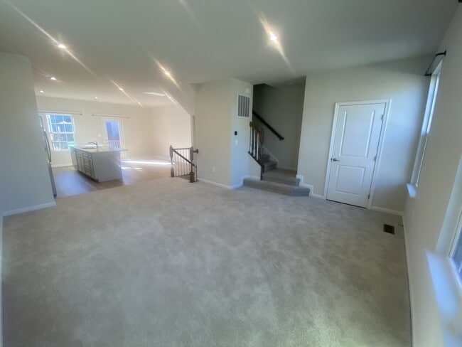 Photo - 1014 Trestle Dr