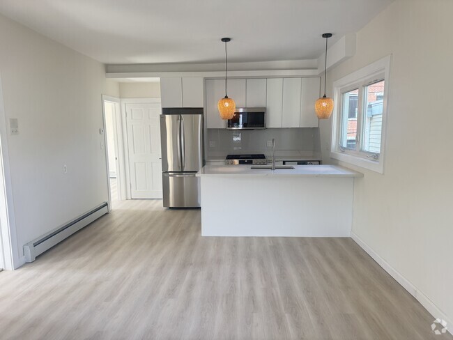 Building Photo - 144 Spring St Unit 3 Rental