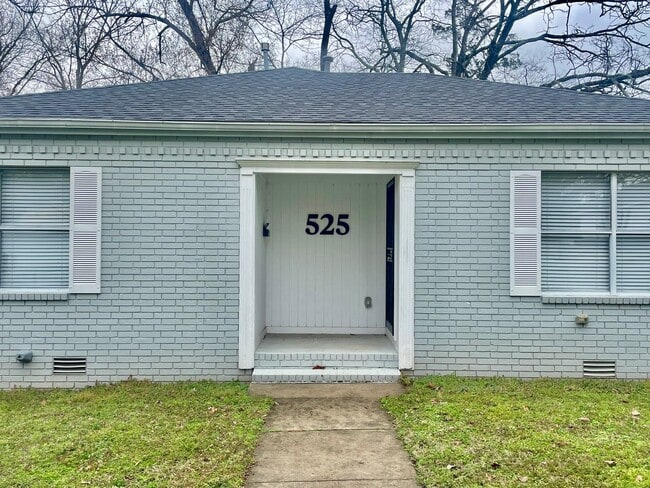 Photo - Updated home within walking distance of UAMS
