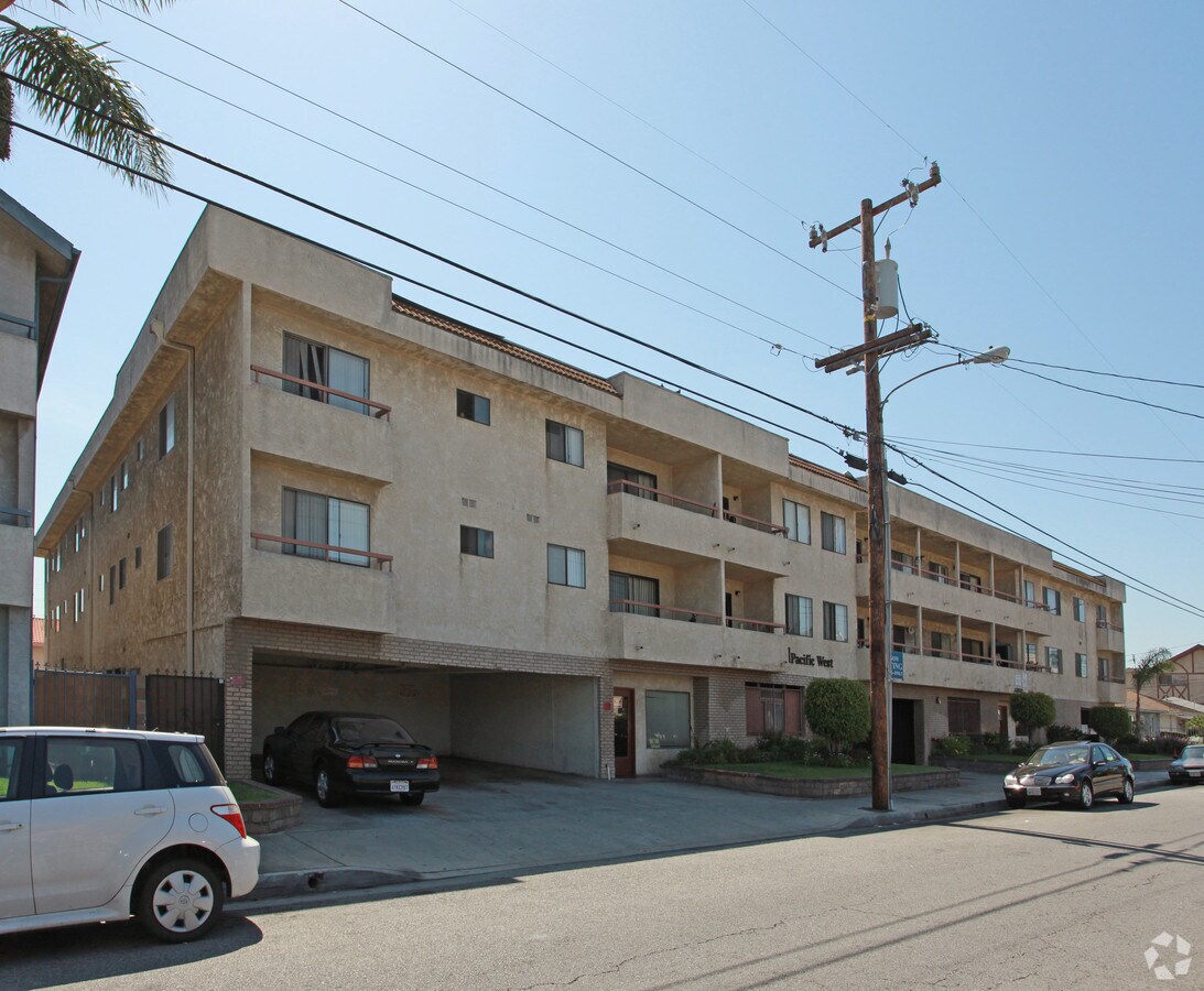Photo - Pacific West Apartments