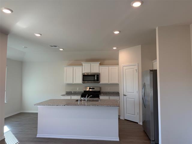 Photo - 504 Regiment Rd