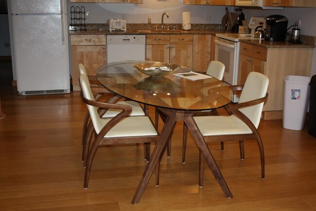 Photo - 80 York Ter Unit 1