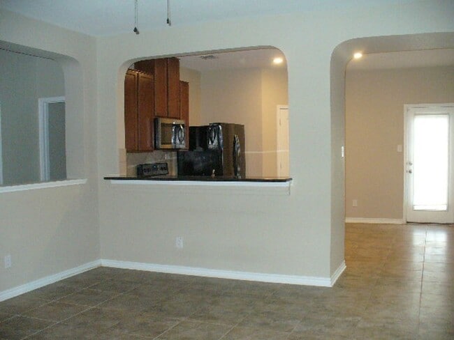 Photo - 4 Bedroom home ready for move-in