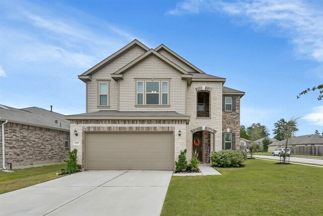 Photo - 1127 Littleton Ct