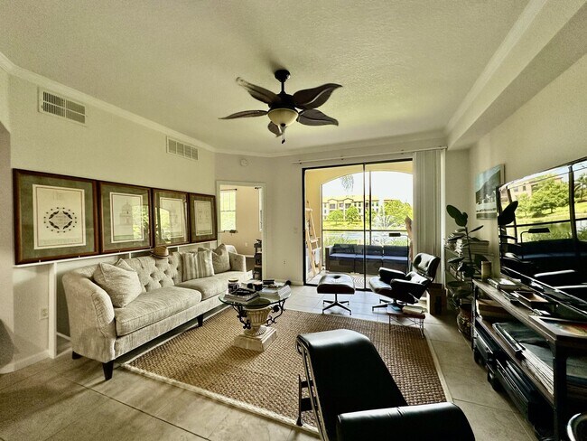 12935 Violino Ln