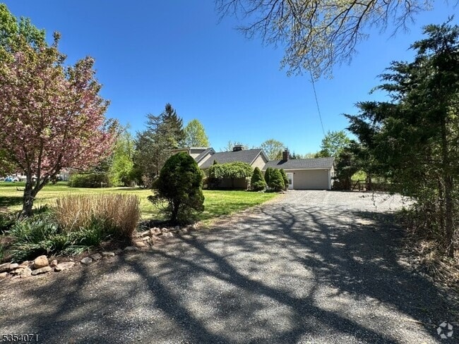 Building Photo - 120 Kosciuszko Rd Rental