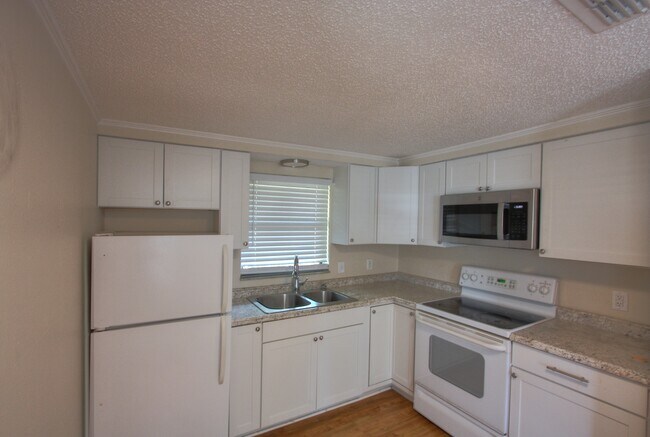 Photo - 207 Shore T Rd