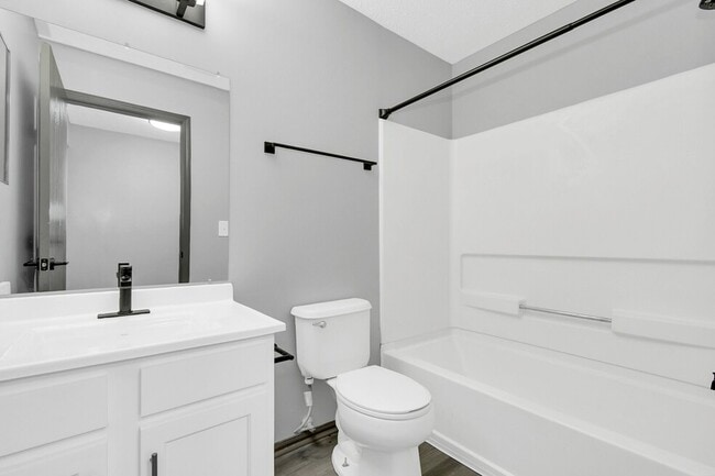 Photo - Parkview Apartments