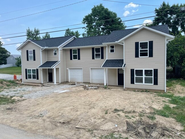 Photo - 1815 Tanis Dr