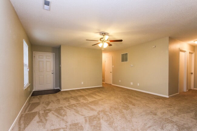 Photo - 95 Snowflake Cir
