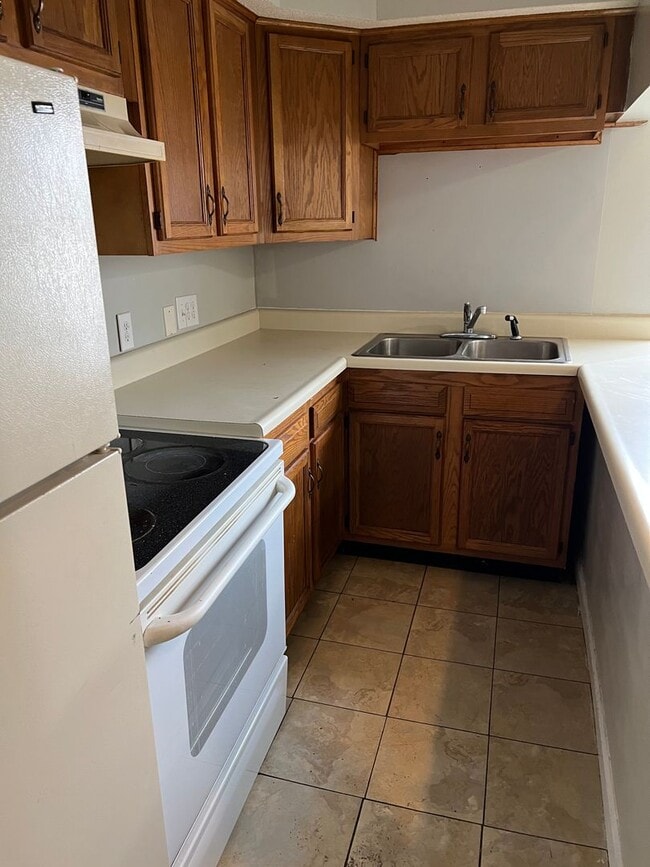 Photo - 700 N 13th St Unidad Apt. 2