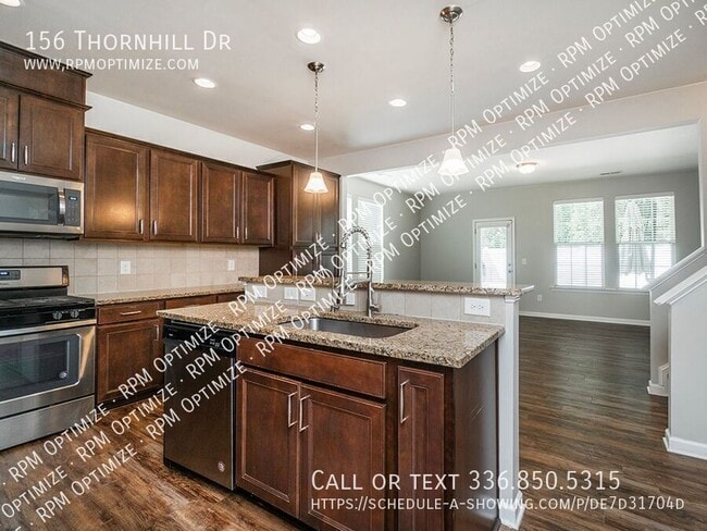 Photo - 156 Thornhill Dr