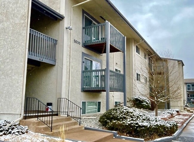 Cozy 1 Bedroom / 1 Bath Condo/DECEMBER MOVE IN SPECIAL - Cozy 1 Bedroom / 1 Bath Condo/DECEMBER MOVE IN SPECIAL Unit #6