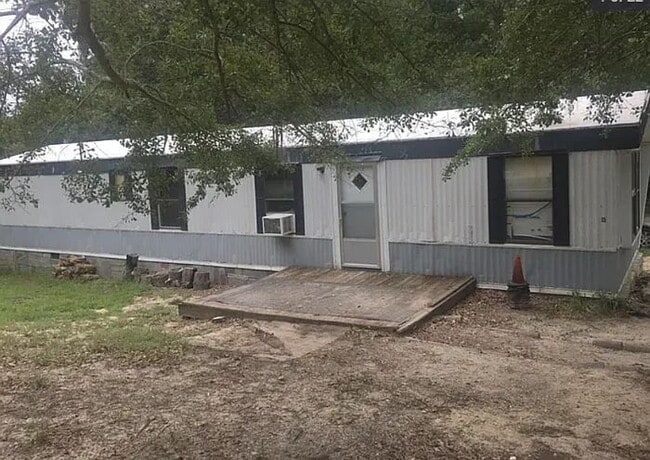 Building Photo - 15 Buckeye Cir