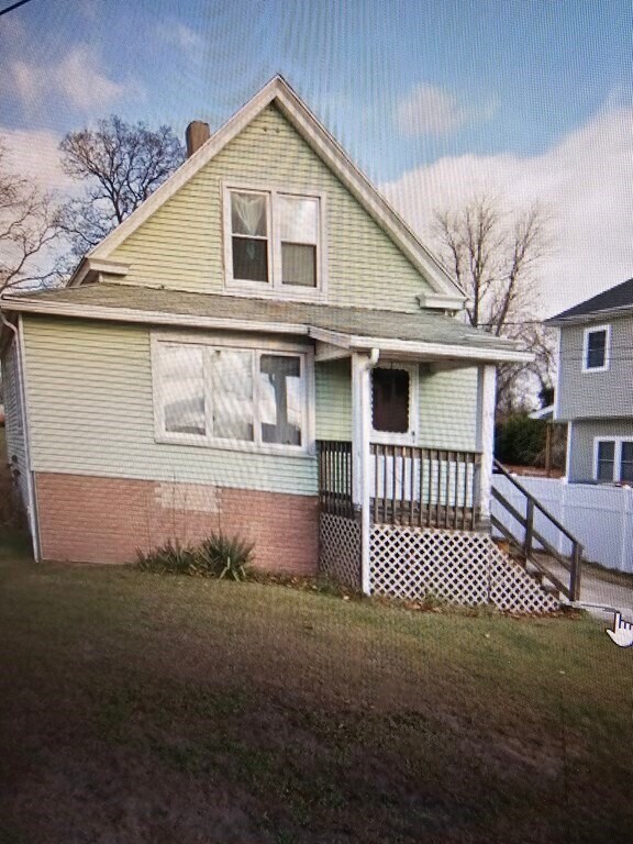 24 Quartus St Rental For Rent in Chicopee, MA