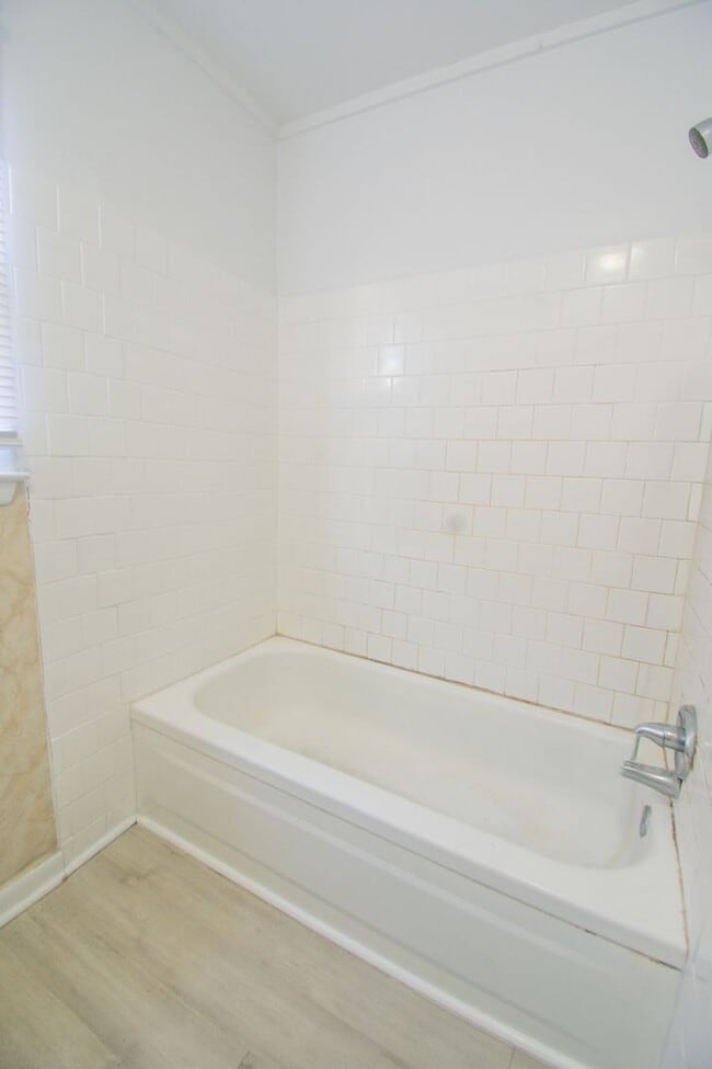 Photo - 1 Bedroom 1 Bathroom - Prime Spring Lake Location!