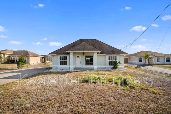 Building Photo - 4080 24th Ave NE