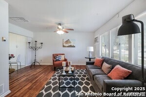 Photo - 418 Saratoga Dr