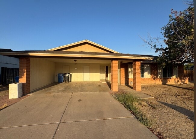 Photo - 12611 N 42nd Ave