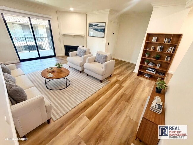Building Photo - Beautifully Updated 2 Bed, 2 Bath Condo in Pasadena Unit 16
