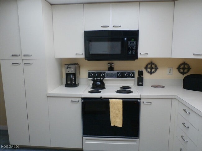 Photo - 12150 Kelly Sands Way Unit 619
