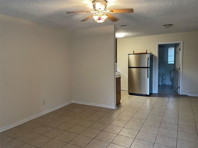 Photo - 1412 W Willis St