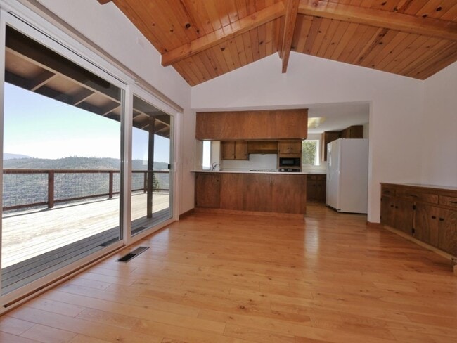 11108 Clinton Bar Rd