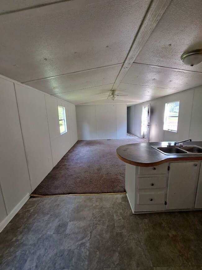 Photo - 410 Julia St