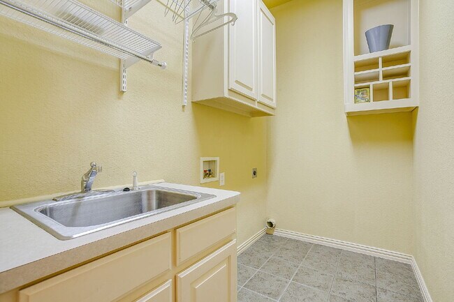 Photo - Well Maintained Home in SW Fort Worth!