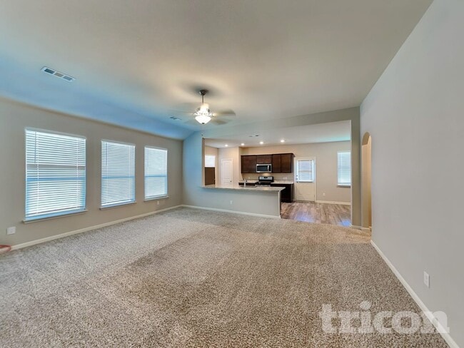 Photo - 304 Micah Ln