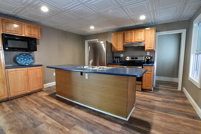 Photo - 7 Halifax St