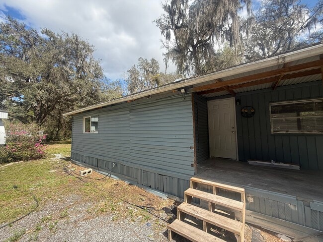 Building Photo - 16429 Sunflower Trail