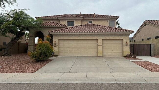 Ahwatukee Home With Pool Service & Landsca... - Ahwatukee Home With Pool Service & Landsca...