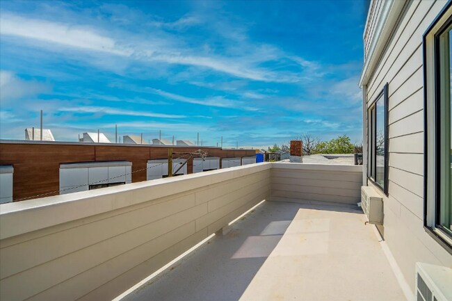 Photo - 2117 Germantown Ave Unidad 227A