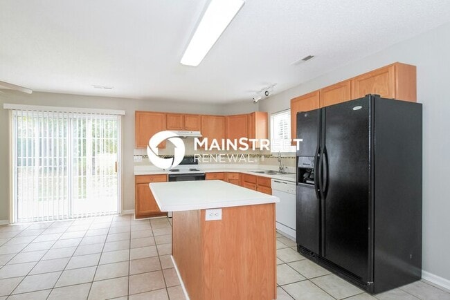 Photo - 5 Bedroom Pet-Friendly Home in Browns Summit, NC with Main Street Renewal