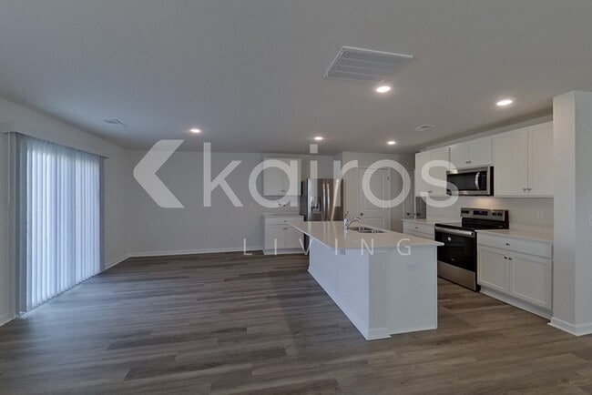 Photo - 126 Inez Ave