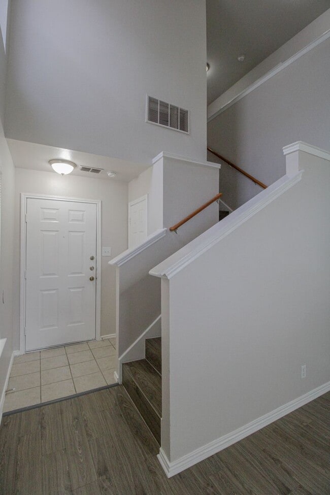 Photo - 9331 Gillcross Way