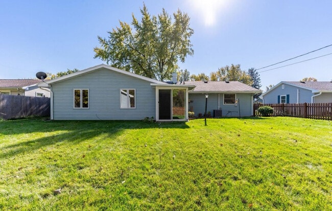 Building Photo - 4817 Eastwick Dr Rental