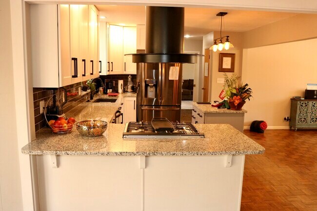 Photo - 2203 S Montclair Ave